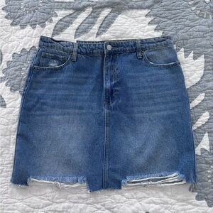 BP. Distressed Miniskirt size 33 NWOT